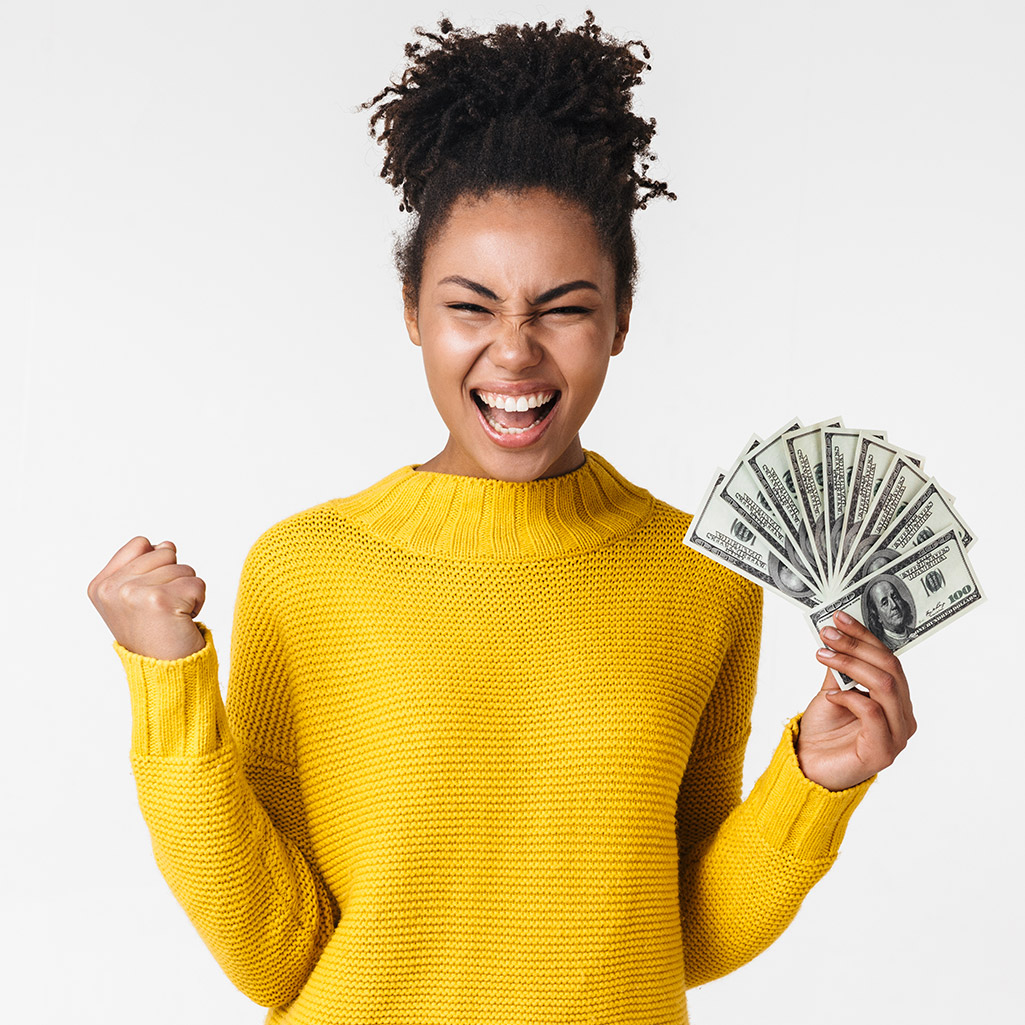 woman-holding-money